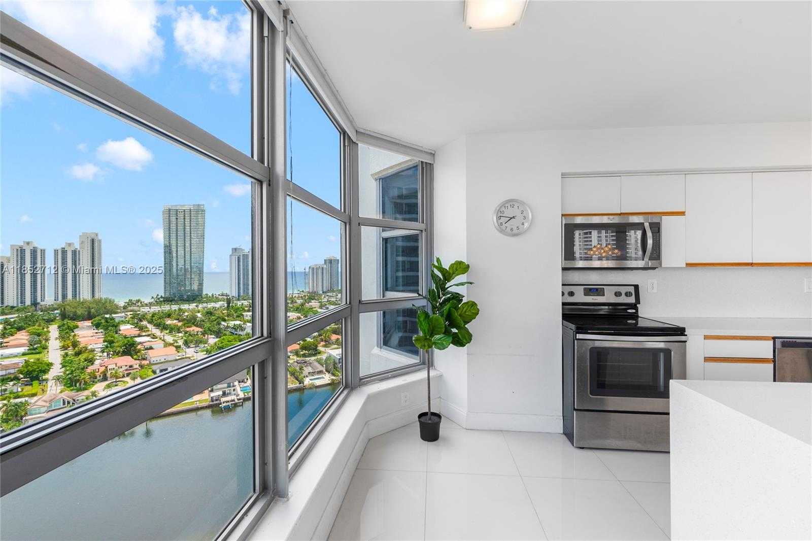 Small Image of 19101 MYSTIC POINTE DR #2607, Aventura Number 15