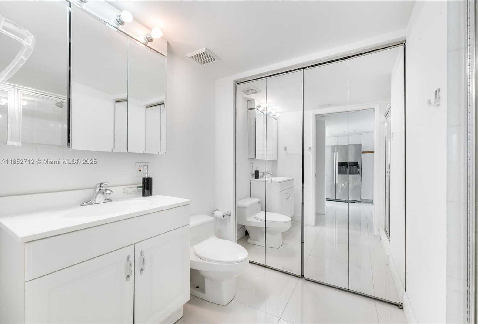 Small Image of 19101 MYSTIC POINTE DR #2607, Aventura Number 17