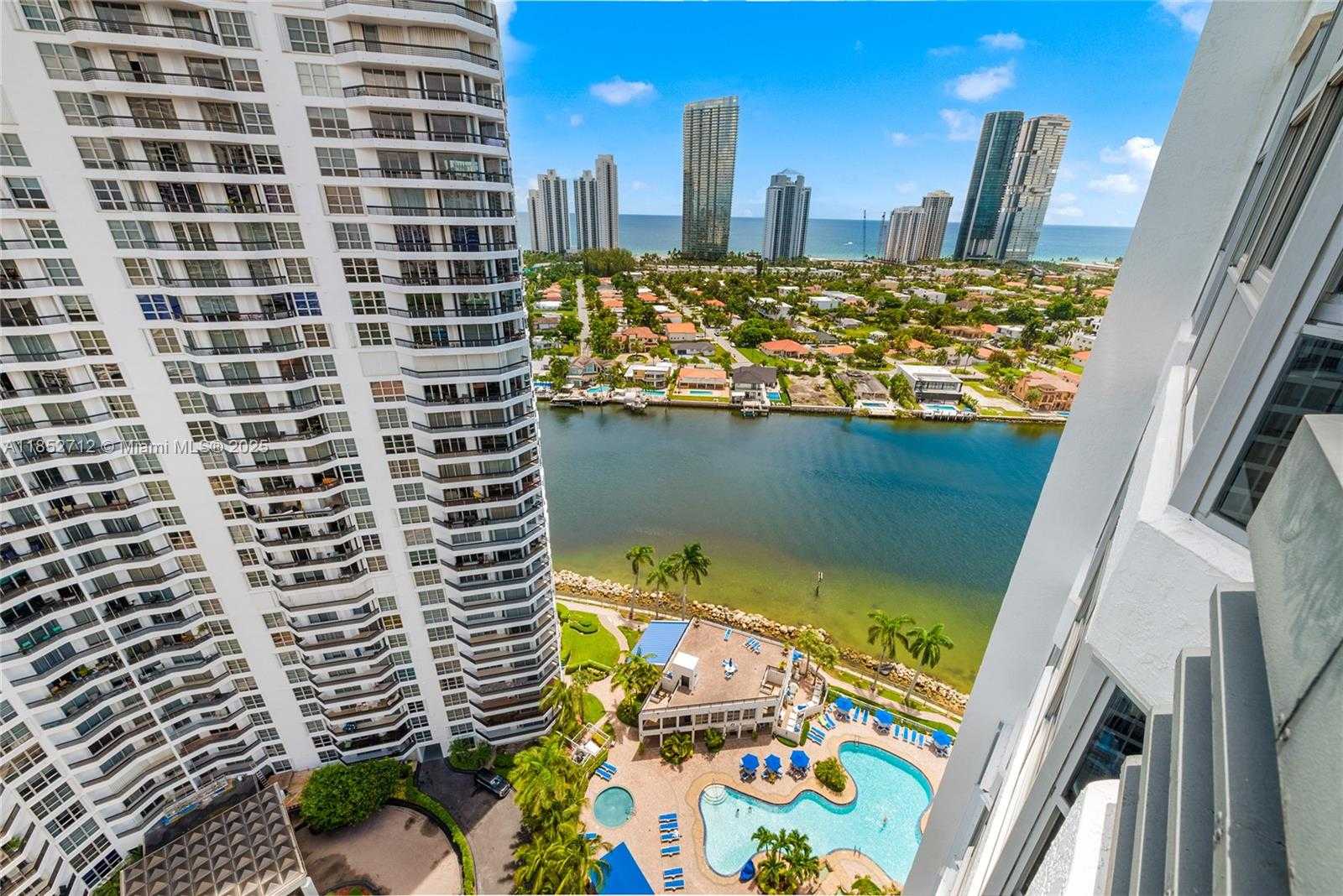 Small Image of 19101 MYSTIC POINTE DR #2607, Aventura Number 18
