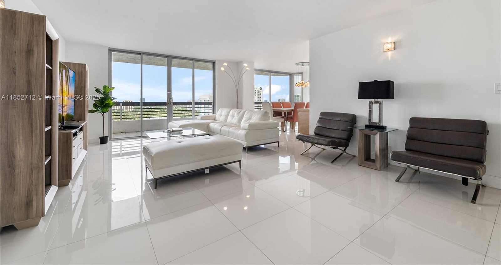 Small Image of 19101 MYSTIC POINTE DR #2607, Aventura Number 5