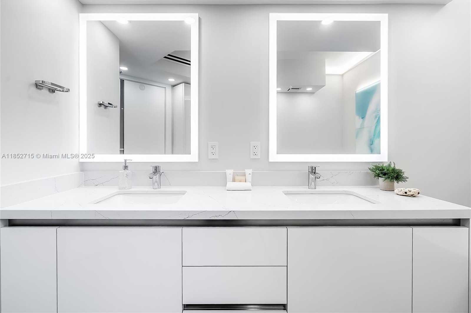 Small Image of 16445 COLLINS AVE #2322, Sunny Isles Beach Number 21