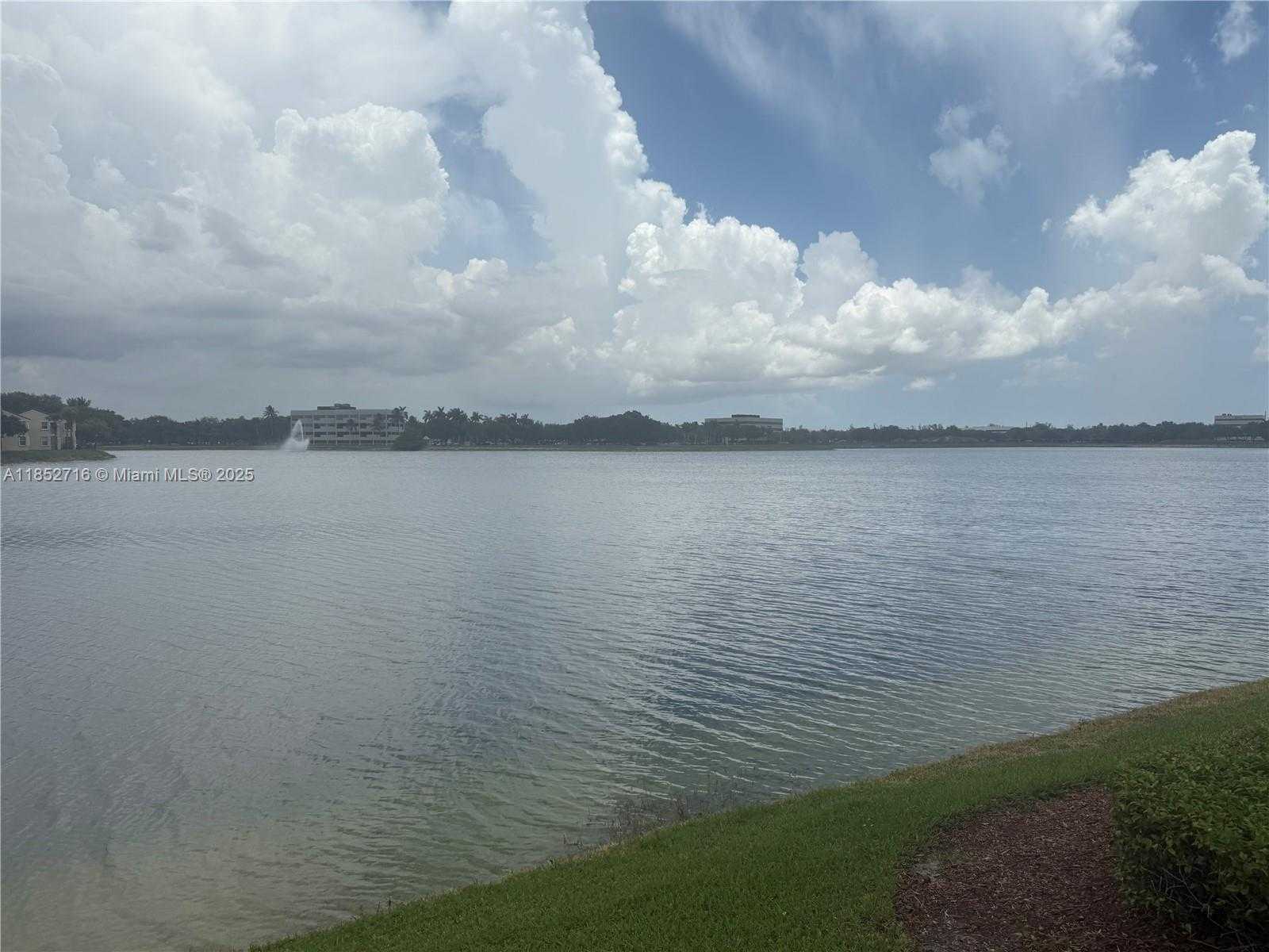 Small Image of 14262 NORTH WEST 83RD CT, Miami Lakes Number 29