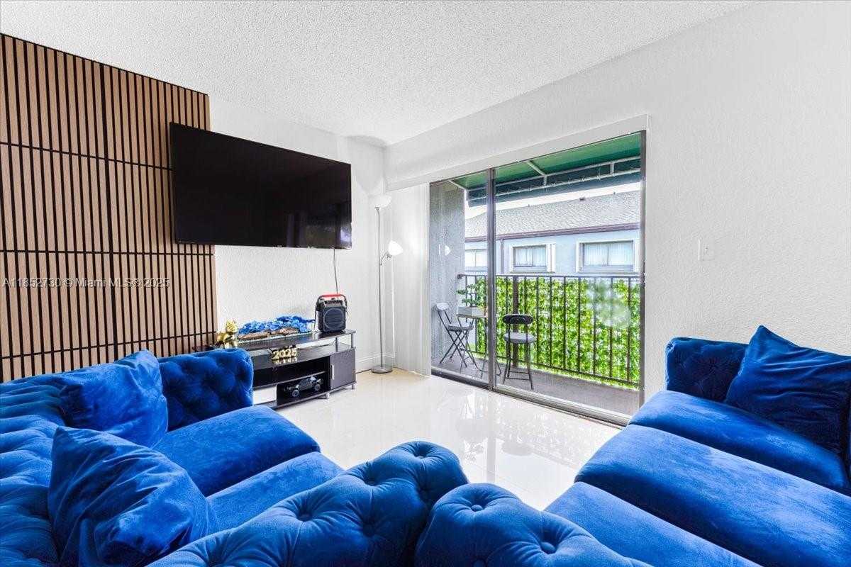 Small Image of Miami Number 12
