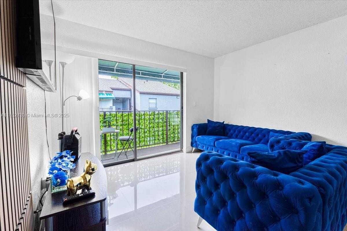 Small Image of Miami Number 13