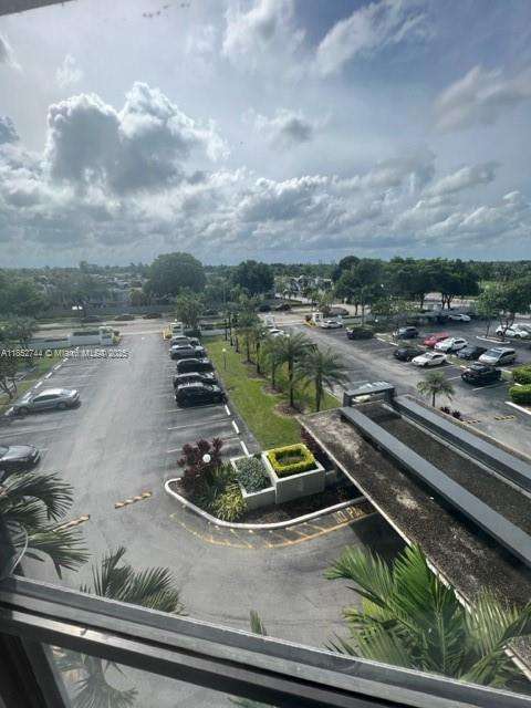 Small Image of 1000 PARKVIEW DR #523, Hallandale Beach Number 14