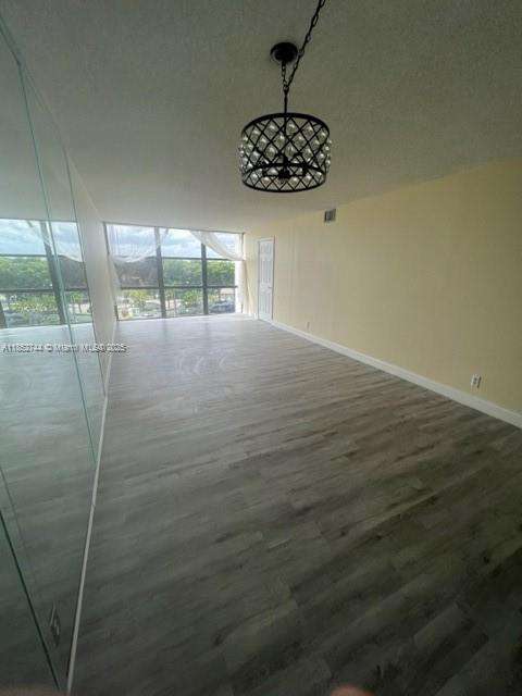 Small Image of 1000 PARKVIEW DR #523, Hallandale Beach Number 18