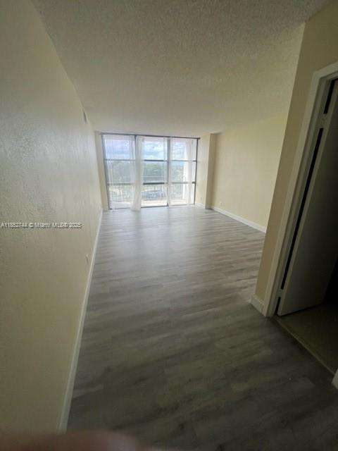 Small Image of 1000 PARKVIEW DR #523, Hallandale Beach Number 21