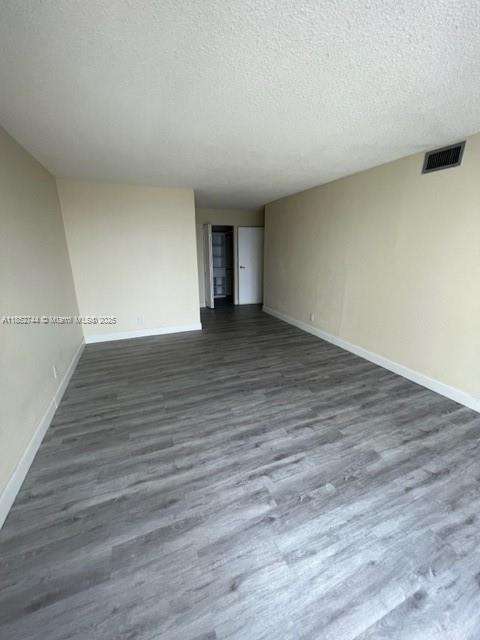 Small Image of 1000 PARKVIEW DR #523, Hallandale Beach Number 22