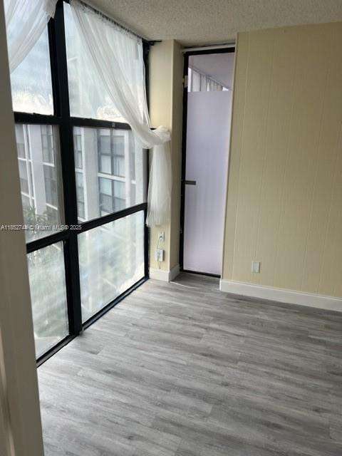 Small Image of 1000 PARKVIEW DR #523, Hallandale Beach Number 24