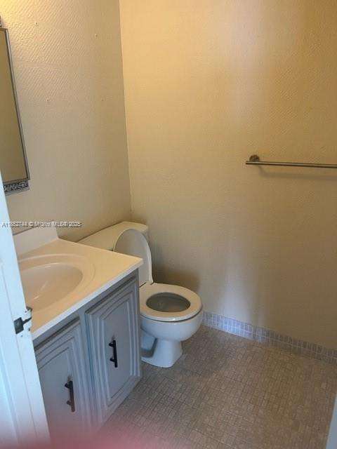 Small Image of 1000 PARKVIEW DR #523, Hallandale Beach Number 27