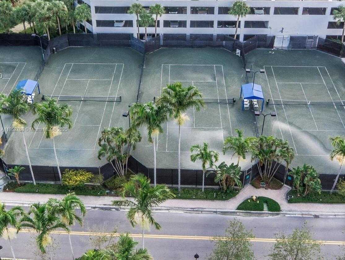 Imagen de Pequeño Objeto