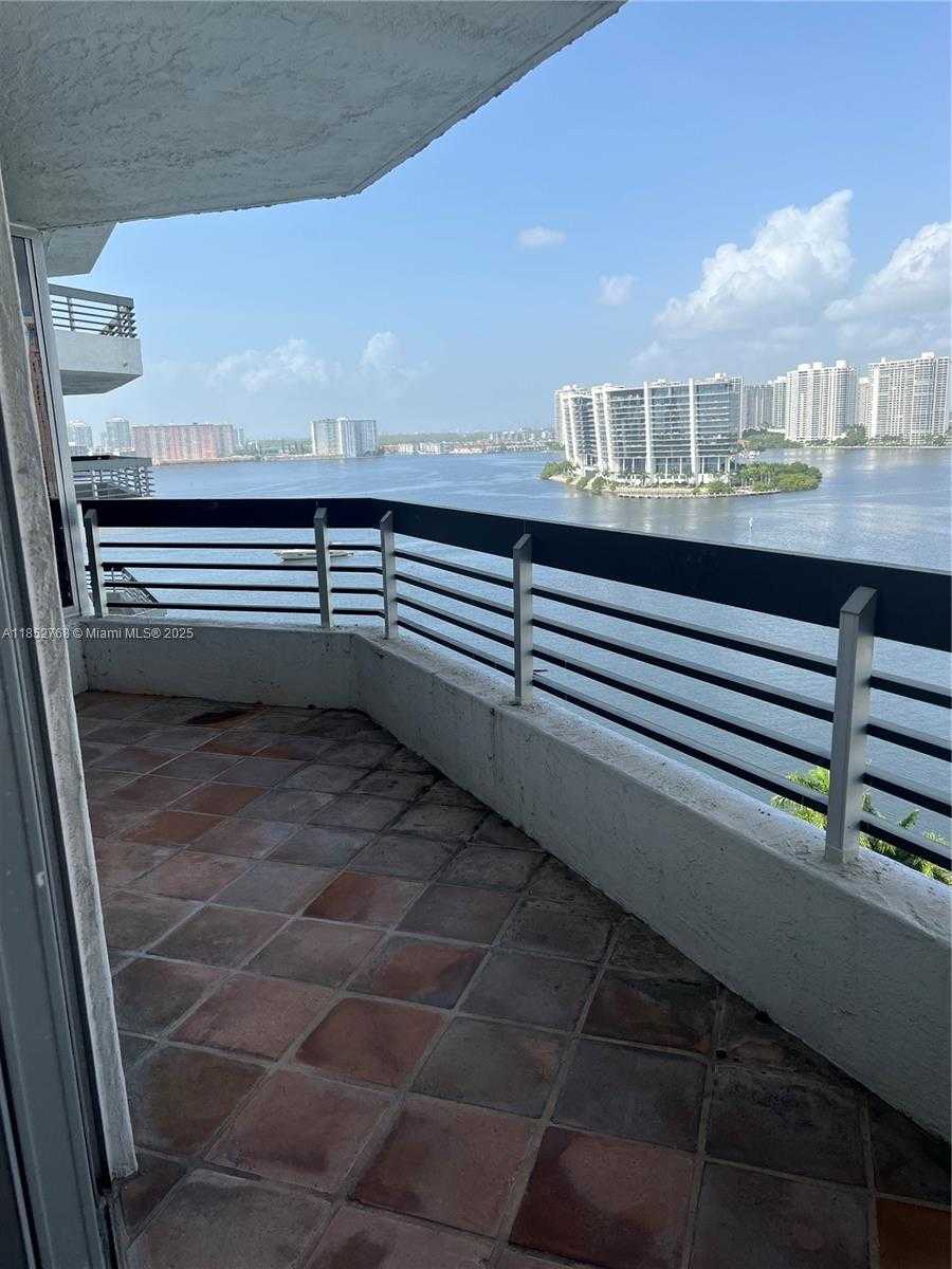 Small Image of 19101 NORTH EAST 36TH CT #1602, Aventura Number 63