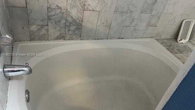 Small Image of 10170 SOUTH WEST 77TH CT, Miami Number 17