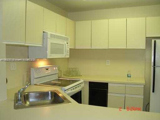 Small Image of 10170 SOUTH WEST 77TH CT, Miami Number 21