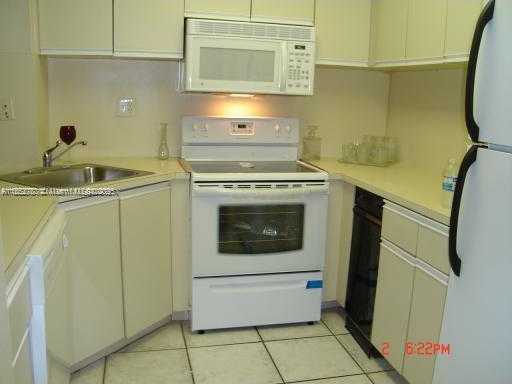 Small Image of 10170 SOUTH WEST 77TH CT, Miami Number 22