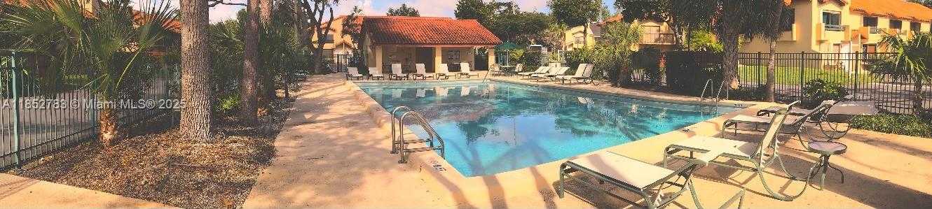 Small Image of 10170 SOUTH WEST 77TH CT, Miami Number 31