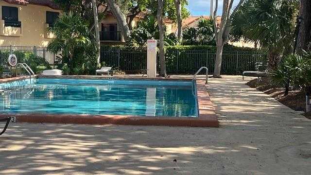 Small Image of 10170 SOUTH WEST 77TH CT, Miami Number 5