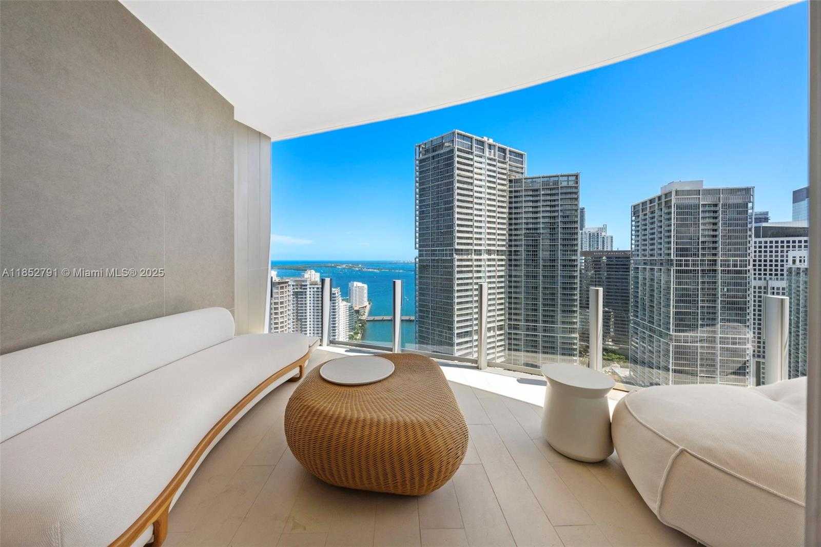Small Image of Miami Number 28