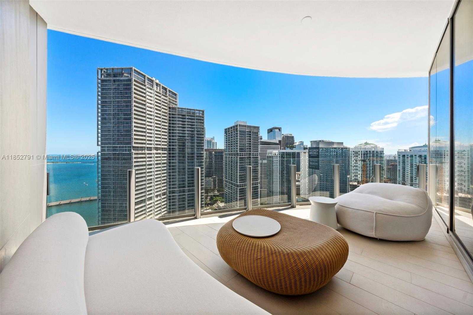 Small Image of Miami Number 29