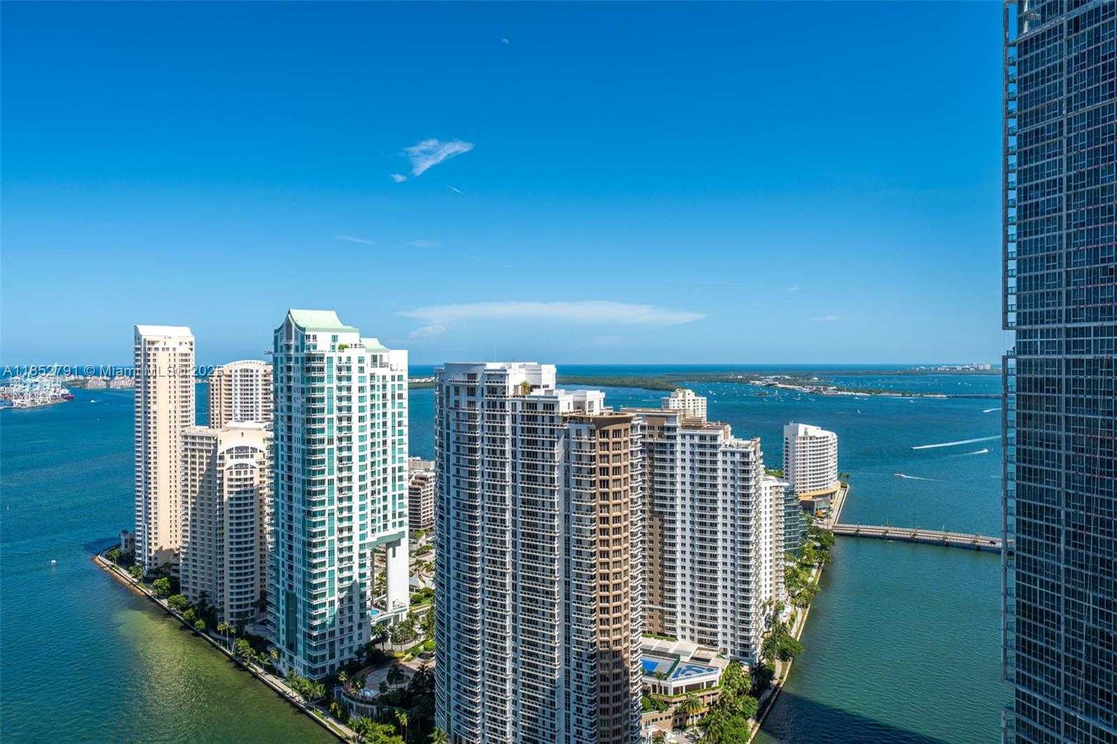 Small Image of Miami Number 33