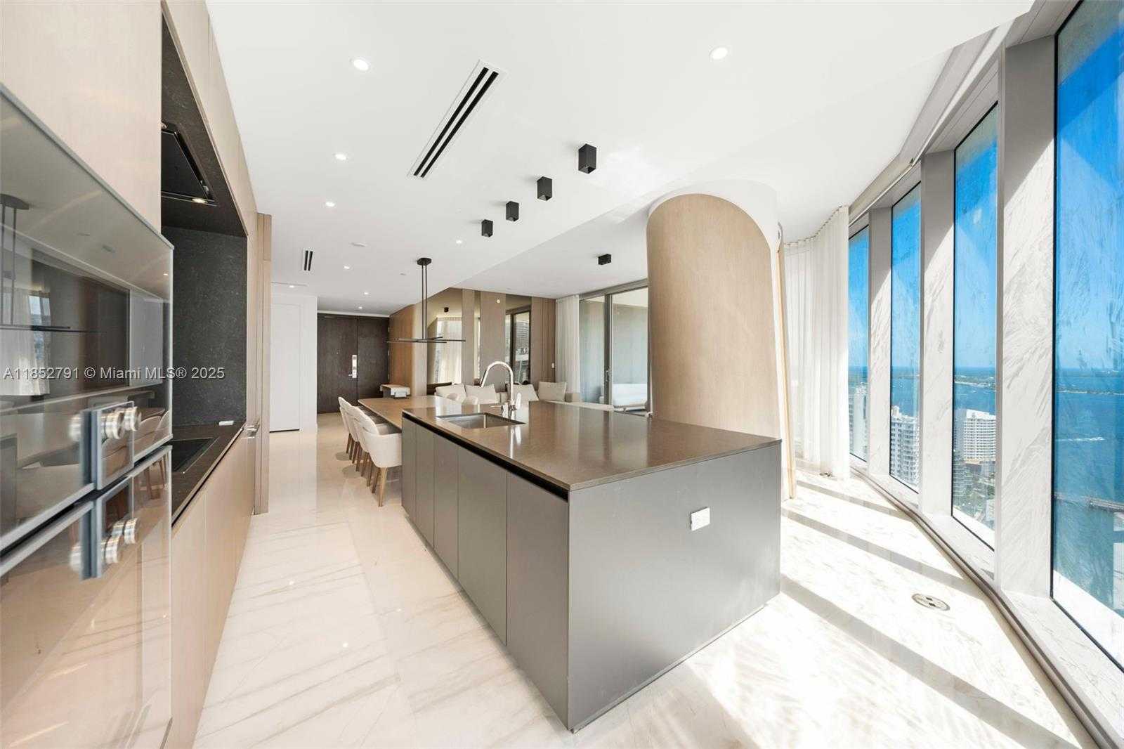 Small Image of Miami Number 8