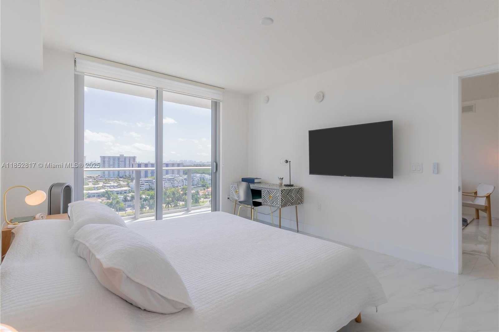 Small Image of 330 SUNNY ISLES BLVD #5-1606, Sunny Isles Beach Number 11