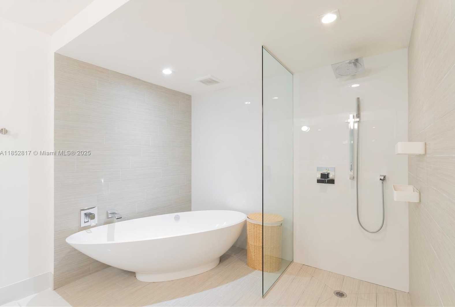 Small Image of 330 SUNNY ISLES BLVD #5-1606, Sunny Isles Beach Number 15
