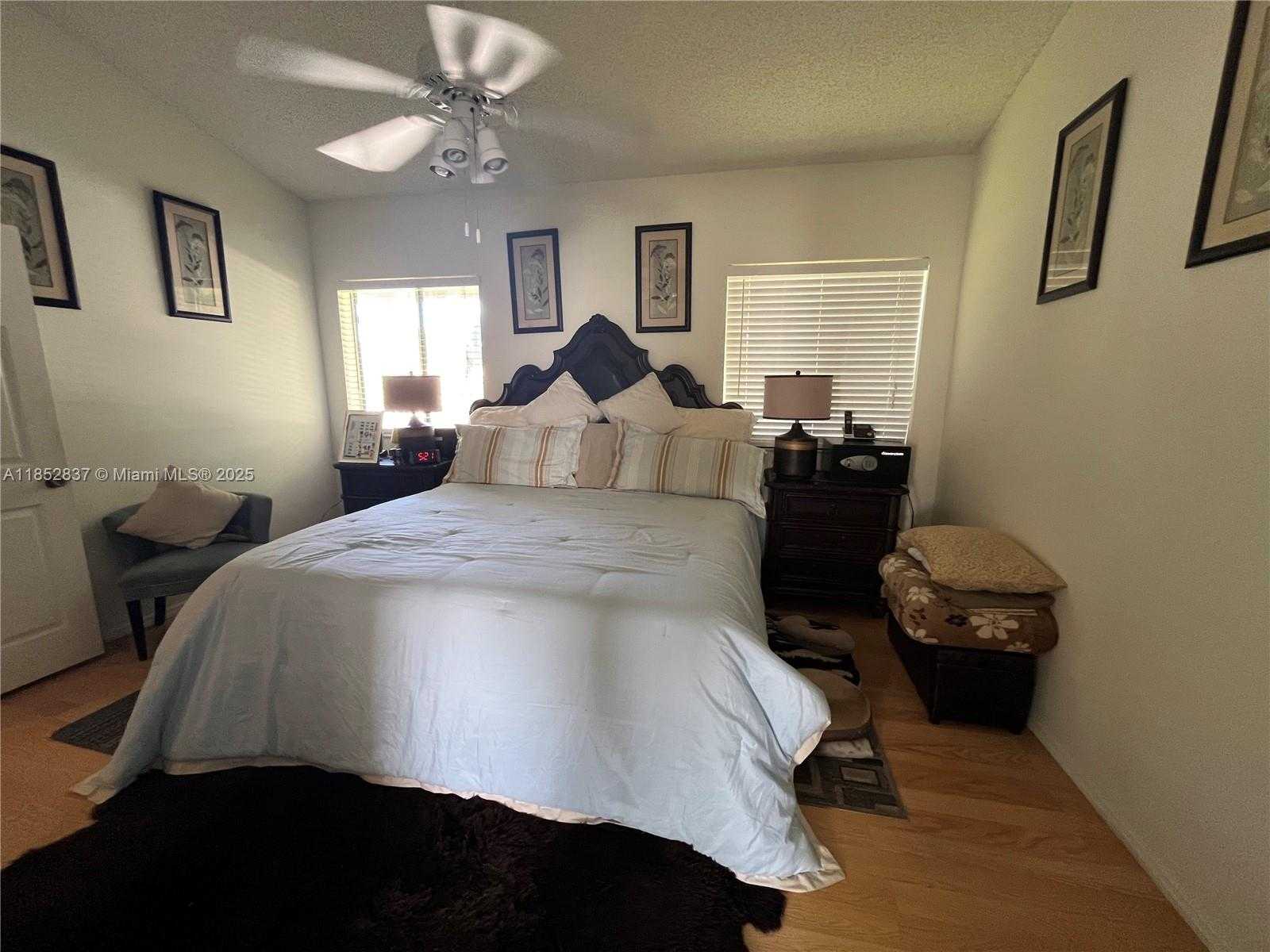 Small Image of 16312 MALIBU DR, Weston Number 15