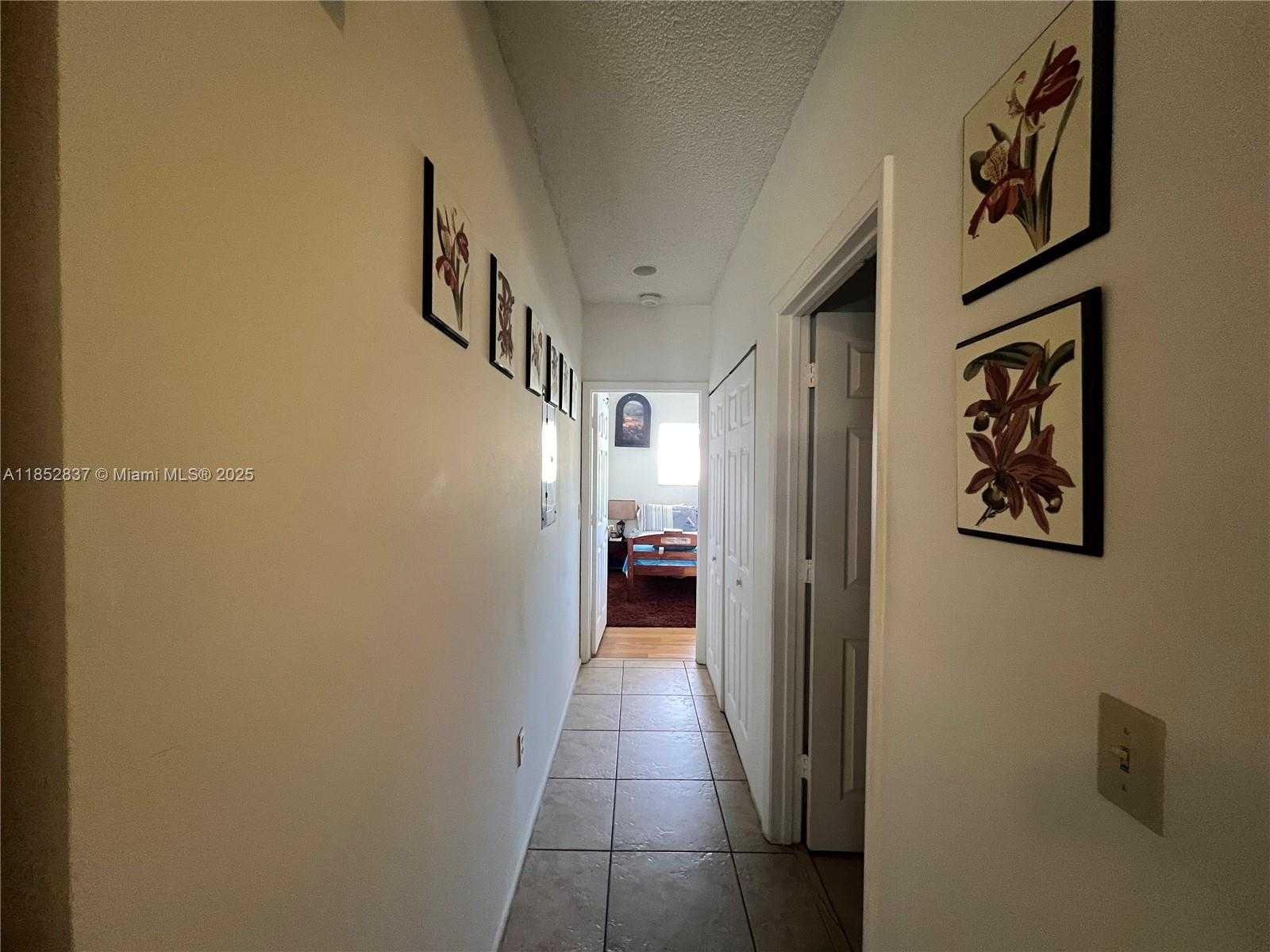 Small Image of 16312 MALIBU DR, Weston Number 21