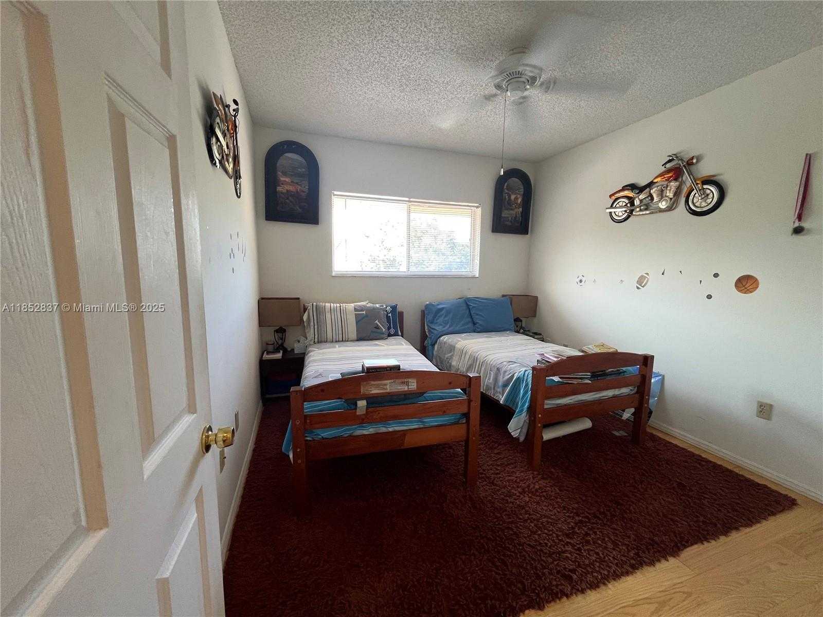 Small Image of 16312 MALIBU DR, Weston Number 26