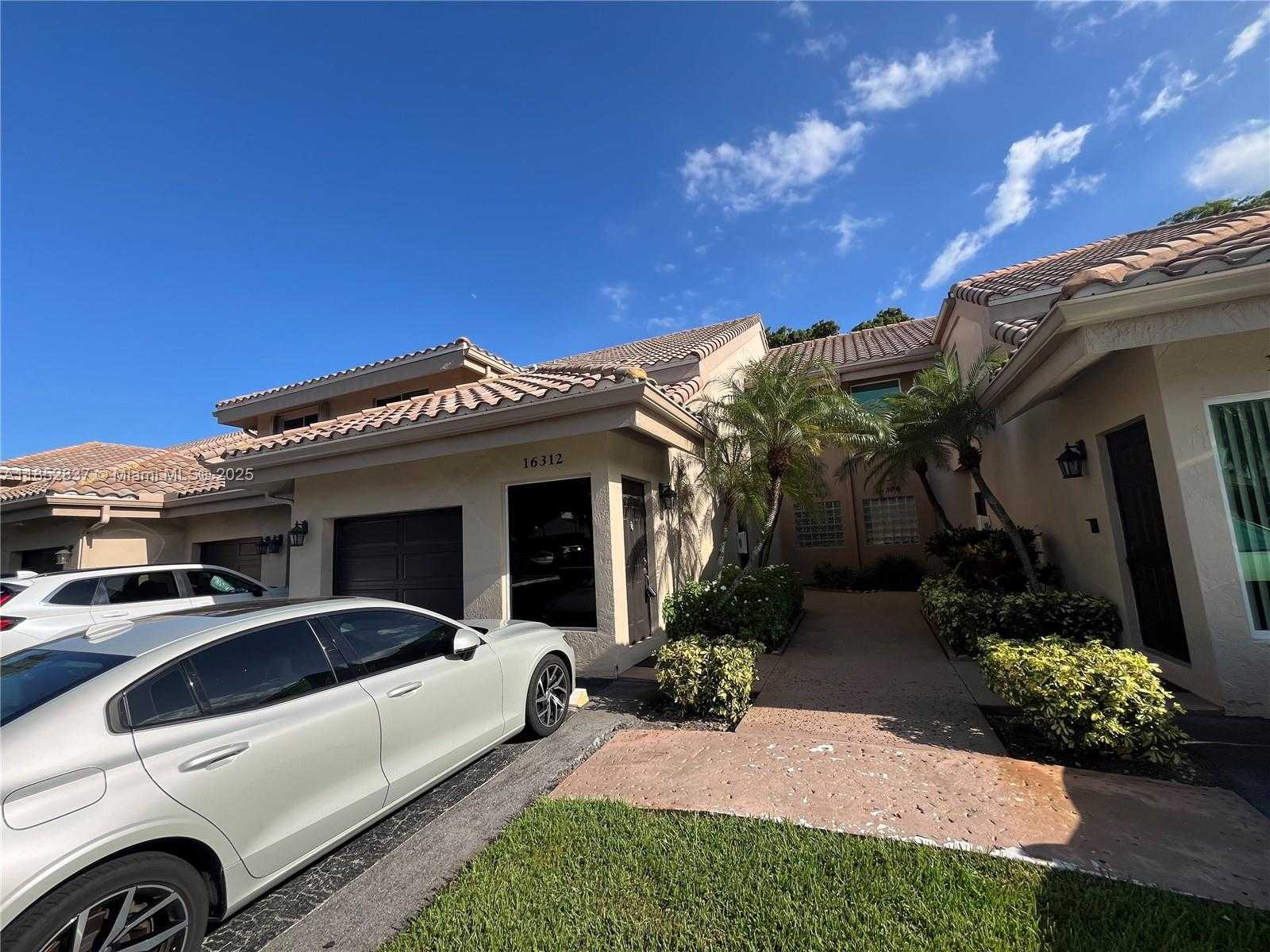 Small Image of 16312 MALIBU DR, Weston Number 29