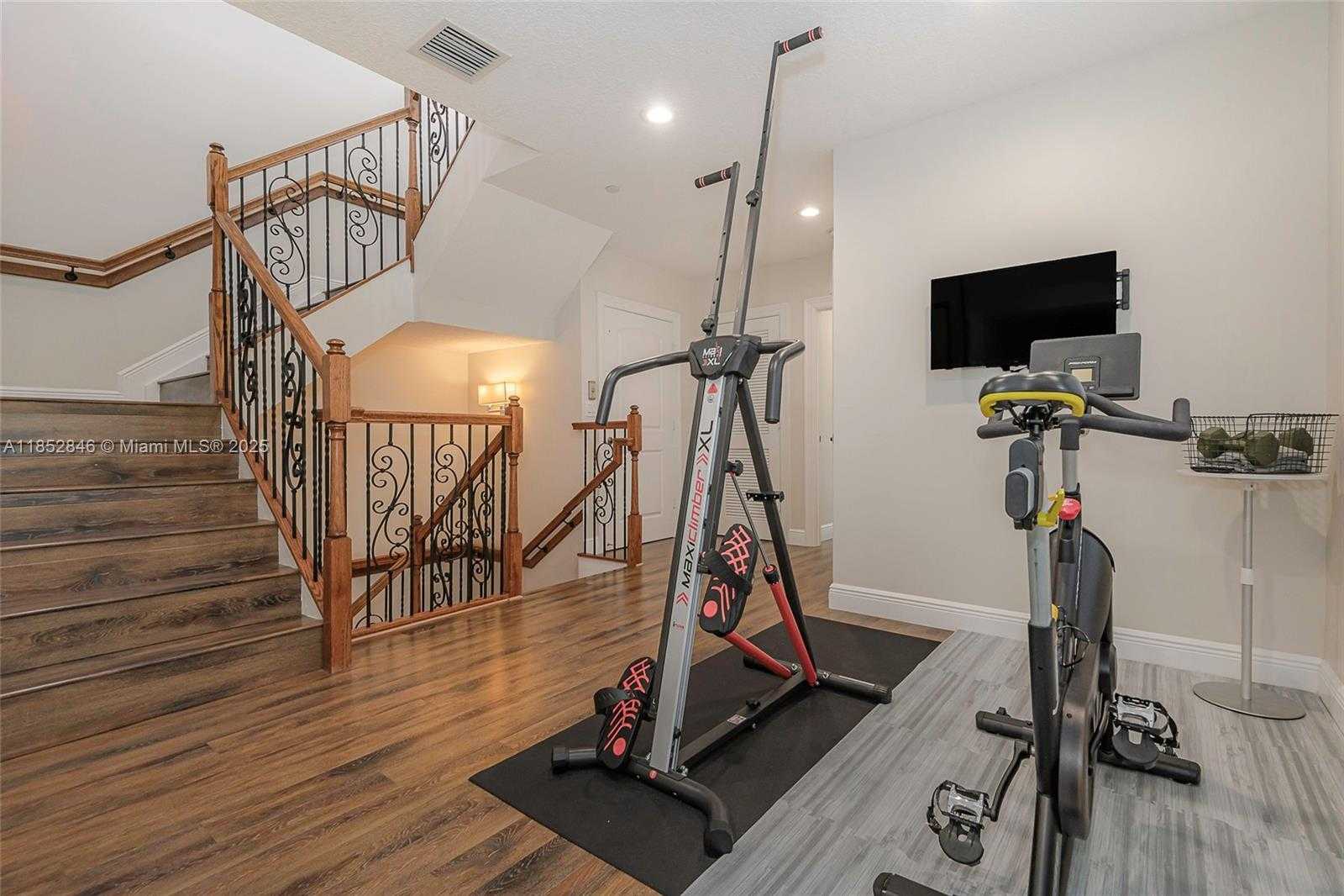 Small Image of 1849 NORTH EAST 26TH AVE #1, Fort Lauderdale Number 31