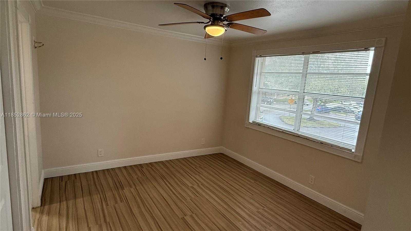 Small Image of 1006 TWIN LAKES DR #20-E, Coral Springs Number 20