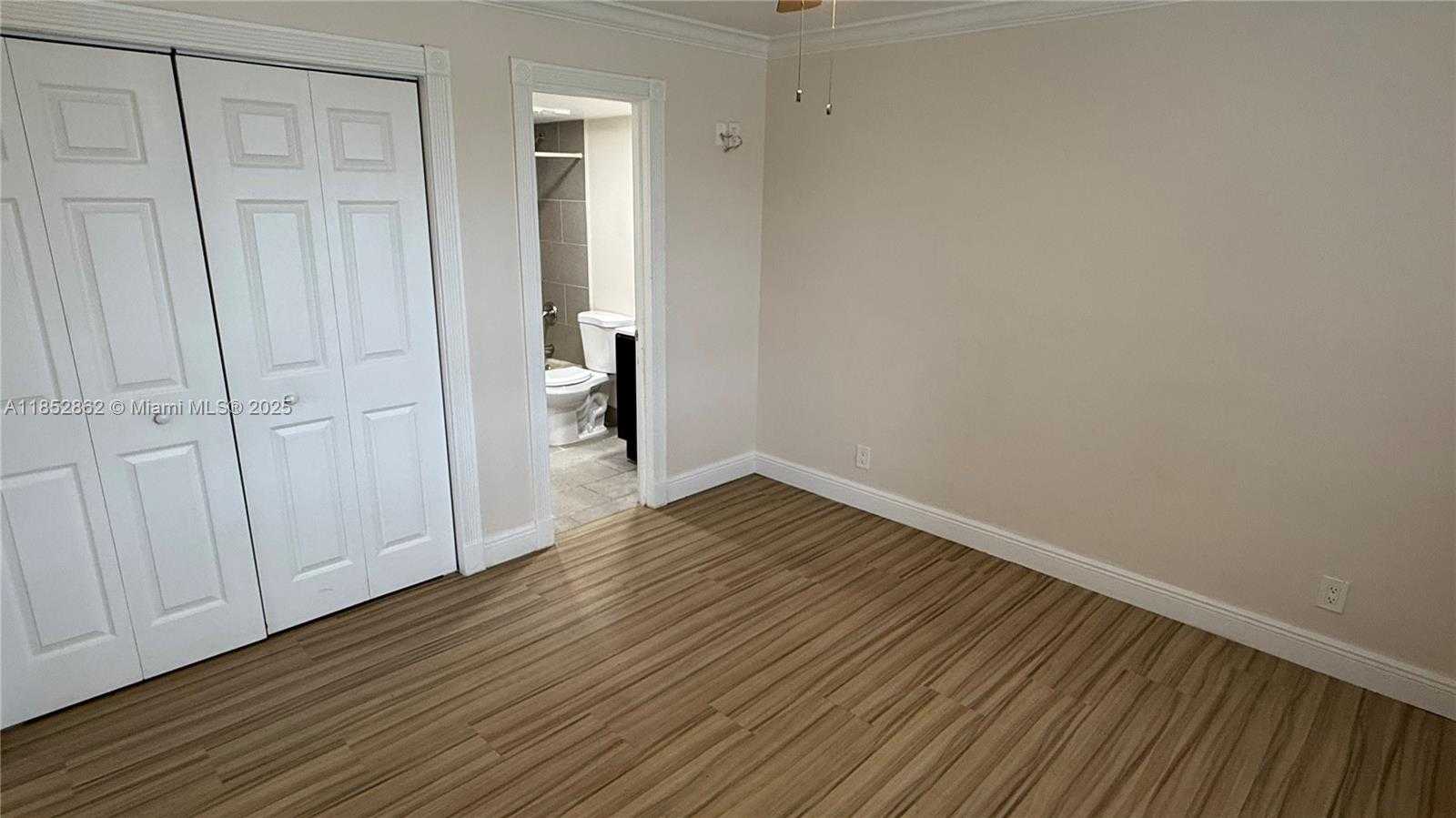 Small Image of 1006 TWIN LAKES DR #20-E, Coral Springs Number 21