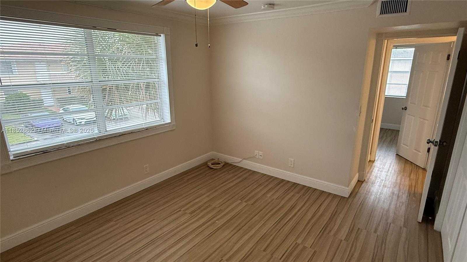 Small Image of 1006 TWIN LAKES DR #20-E, Coral Springs Number 23