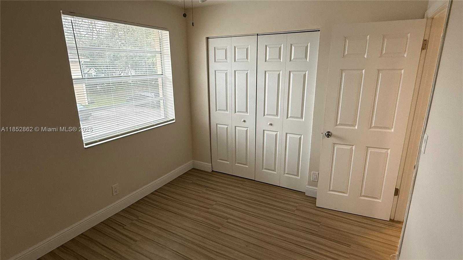 Small Image of 1006 TWIN LAKES DR #20-E, Coral Springs Number 30