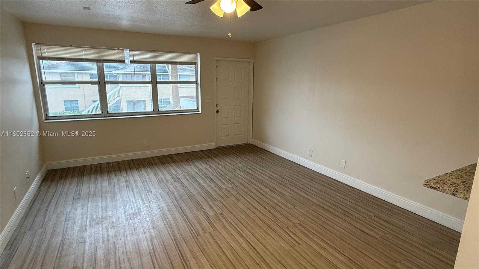 Small Image of 1006 TWIN LAKES DR #20-E, Coral Springs Number 8