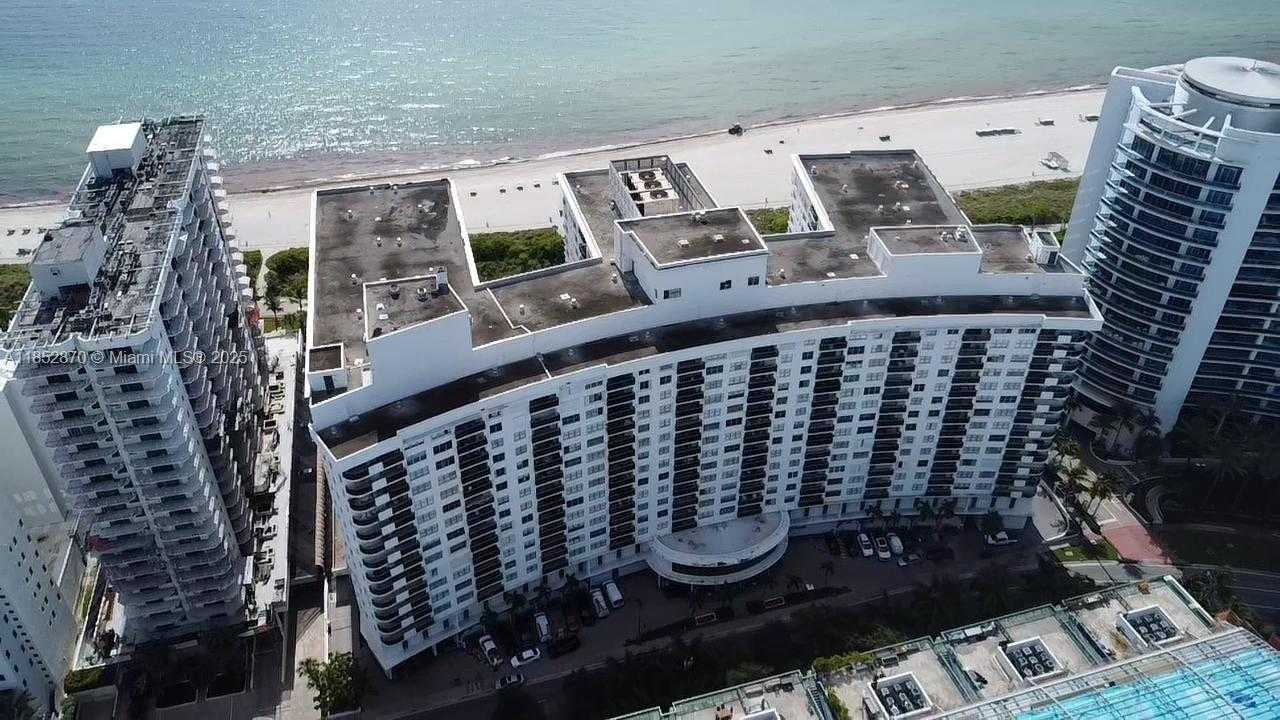 Small Image of 6039 COLLINS AVE #715, Miami Beach Number 55