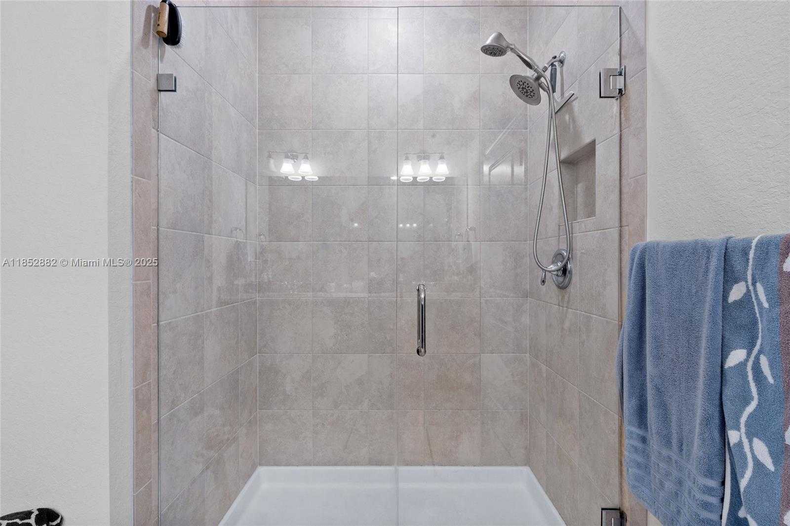 Small Image of 4248 FICUS ST, Hollywood Number 37