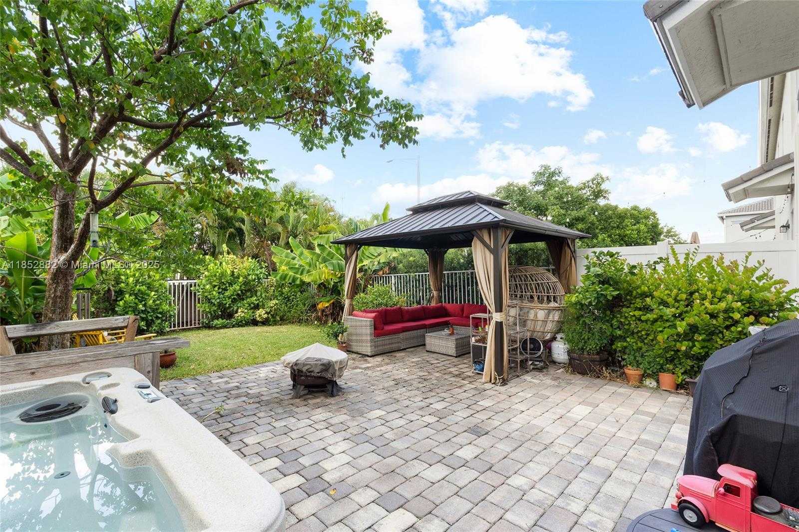 Small Image of 4248 FICUS ST, Hollywood Number 40