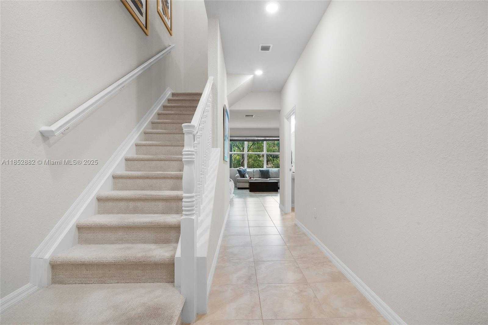 Small Image of 4248 FICUS ST, Hollywood Number 6