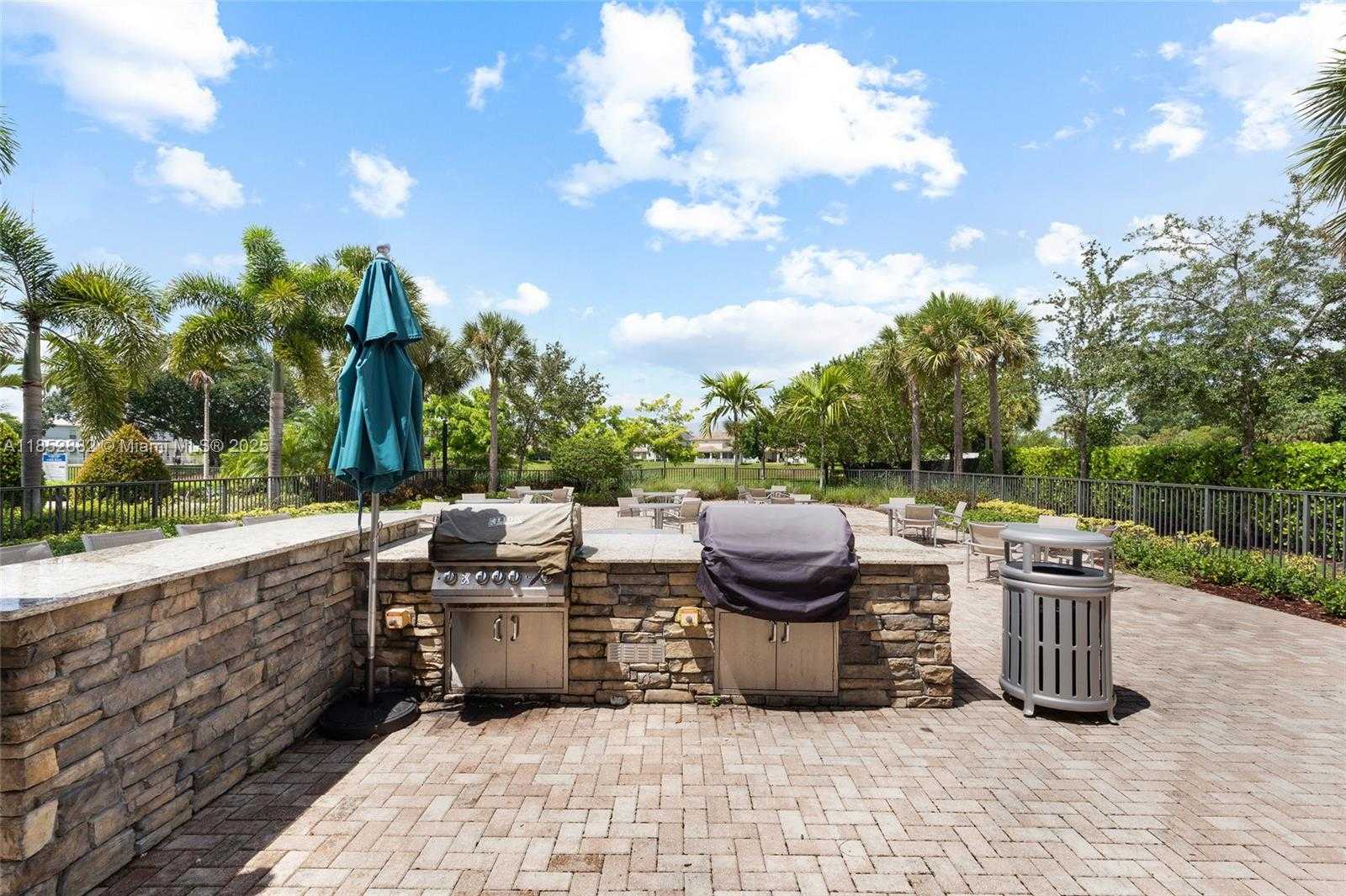 Small Image of 4248 FICUS ST, Hollywood Number 62