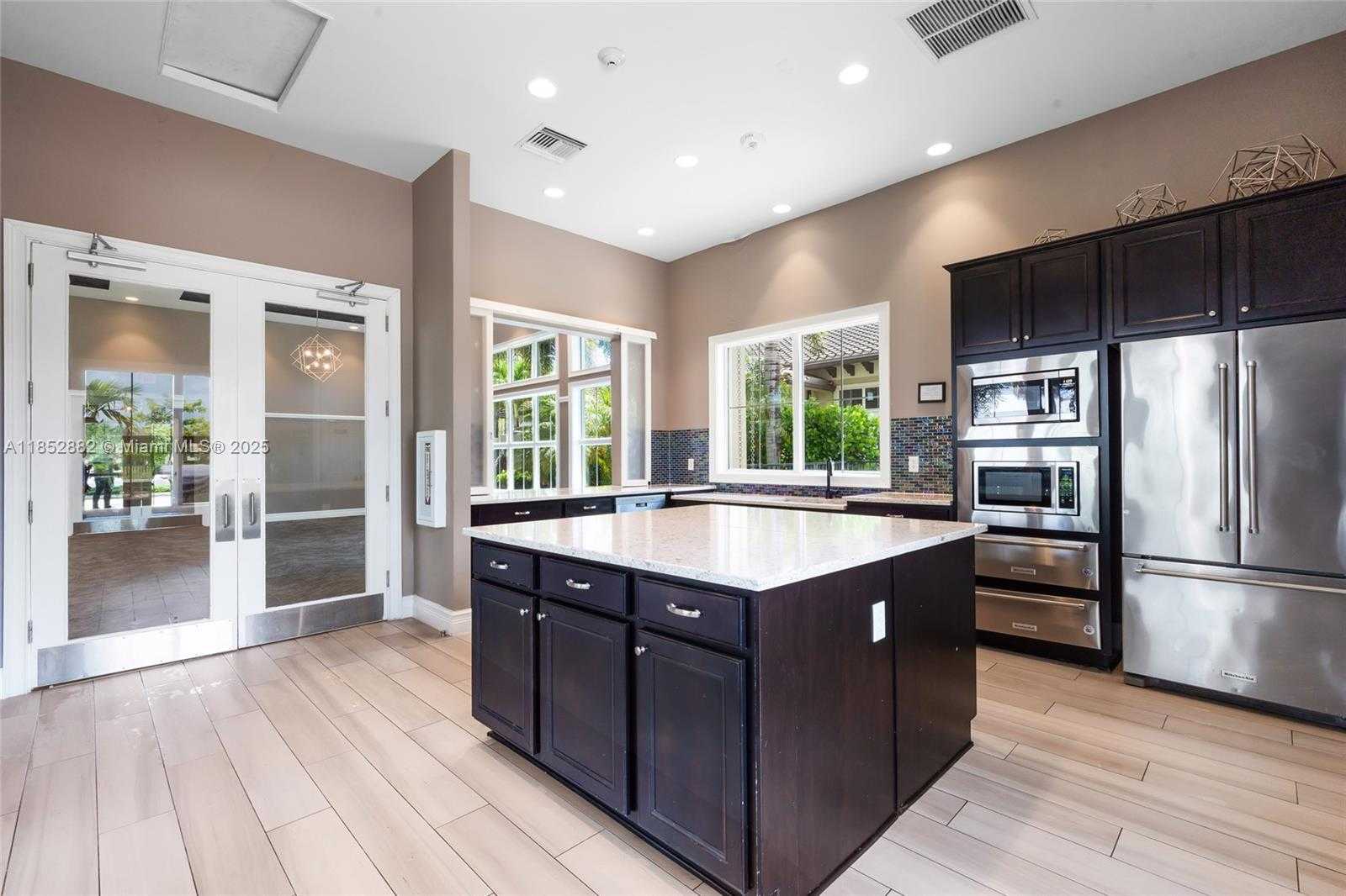 Small Image of 4248 FICUS ST, Hollywood Number 64