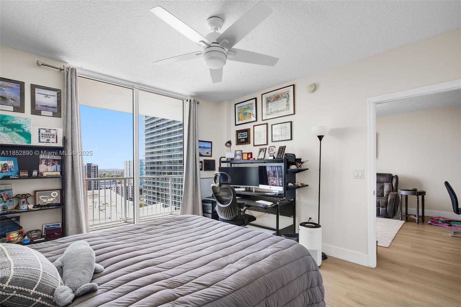 Small Image of 1250 SOUTH MIAMI AVE #1911, Miami Number 21