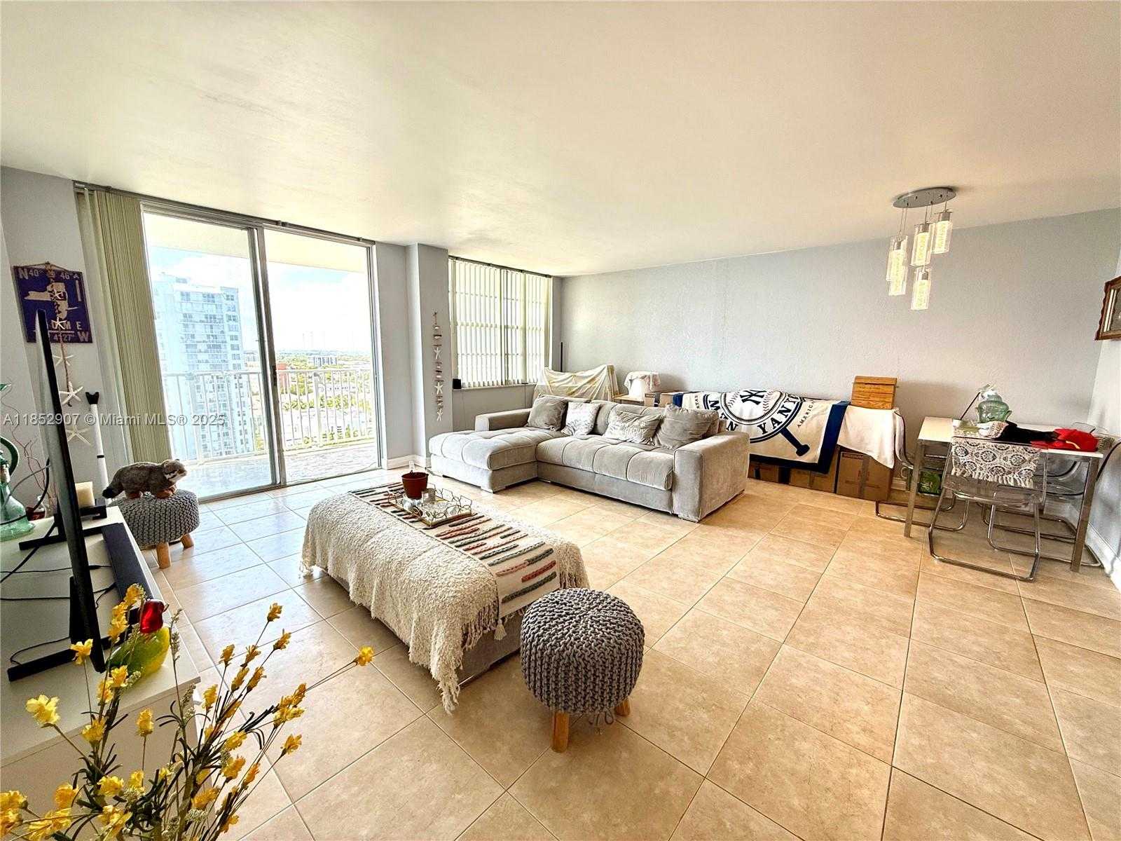Small Image of 2851 NORTH EAST 183RD ST #1706E, Aventura Number 5