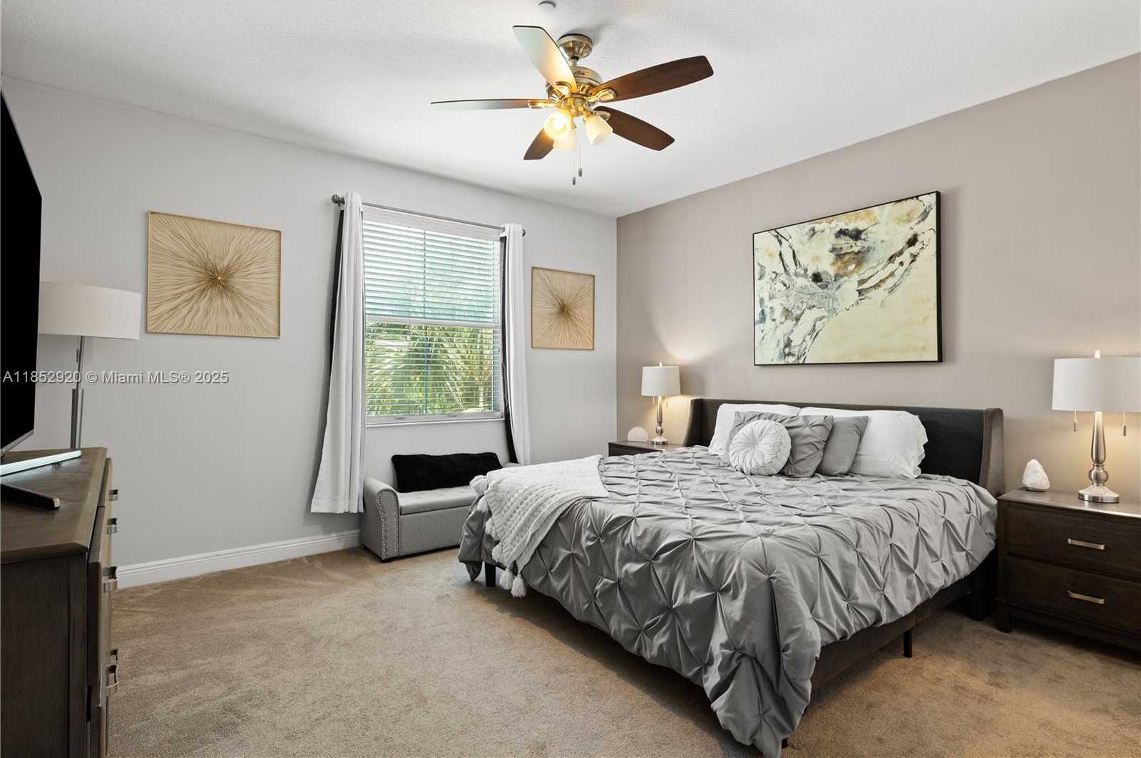 Small Image of 8154 CASCADA ISLES DR, Cooper City Number 20