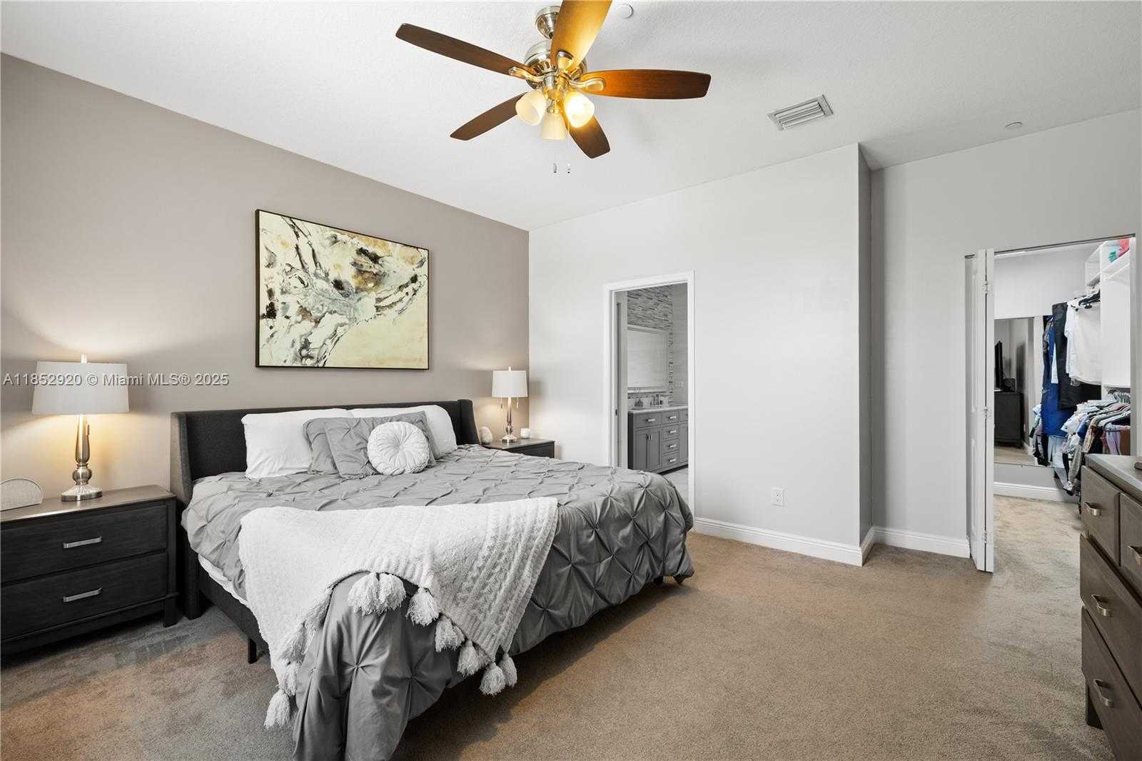 Small Image of 8154 CASCADA ISLES DR, Cooper City Number 21