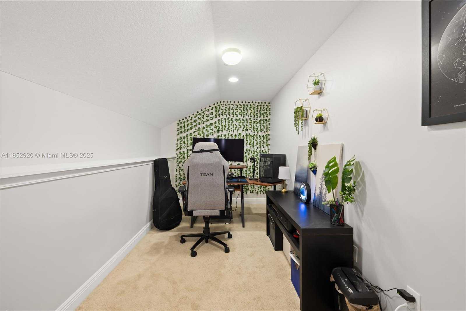 Small Image of 8154 CASCADA ISLES DR, Cooper City Number 28