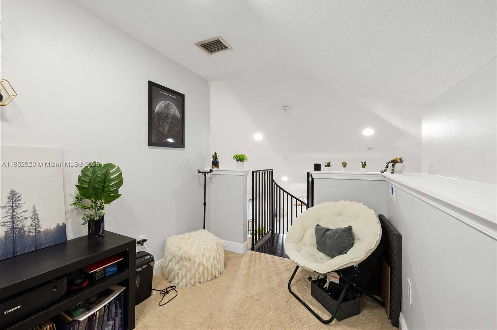 Small Image of 8154 CASCADA ISLES DR, Cooper City Number 29