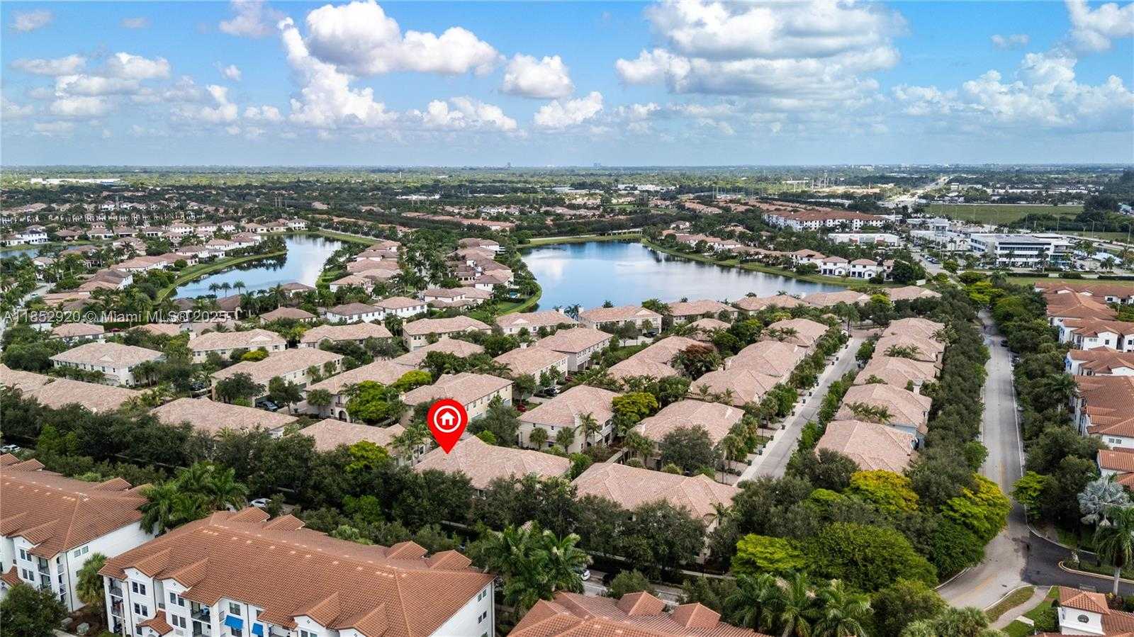 Small Image of 8154 CASCADA ISLES DR, Cooper City Number 31